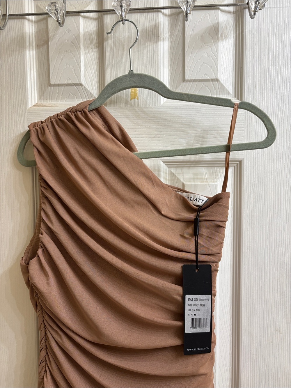 Elliatt one shoulder ruched Posey dress. Fully lined. NWT - Picture 3 of 7